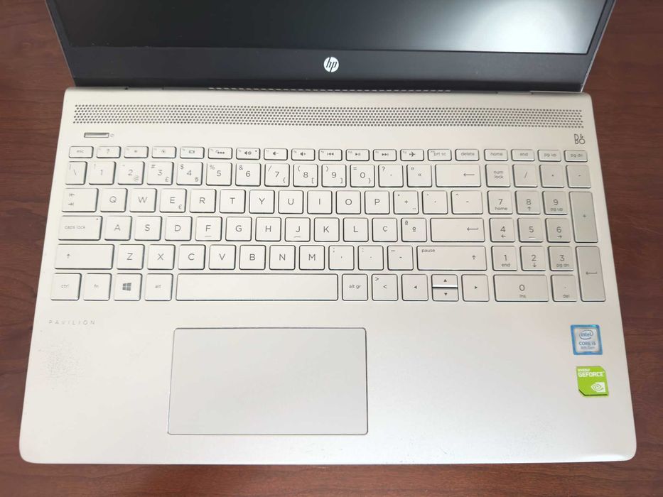 HP Pavilion 15-ck00np 15.6"/i5-8250 Quad Core/16Gb/256Gb/GeForce 940MX64550645860866124