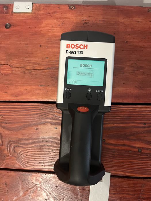 Wykrywacz Professional Bosch D-tect 100