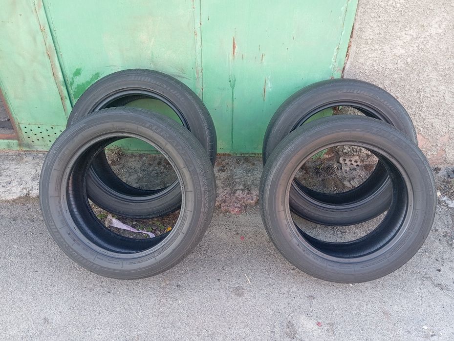Продам комплект літньої гуми  б/у R 17 Bridgestone Turanza 215/55
