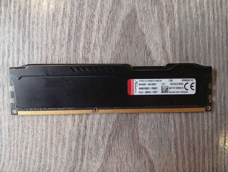 Продам Kingston HyperX Fury DDR3 (модель HX316LC10FB/4).