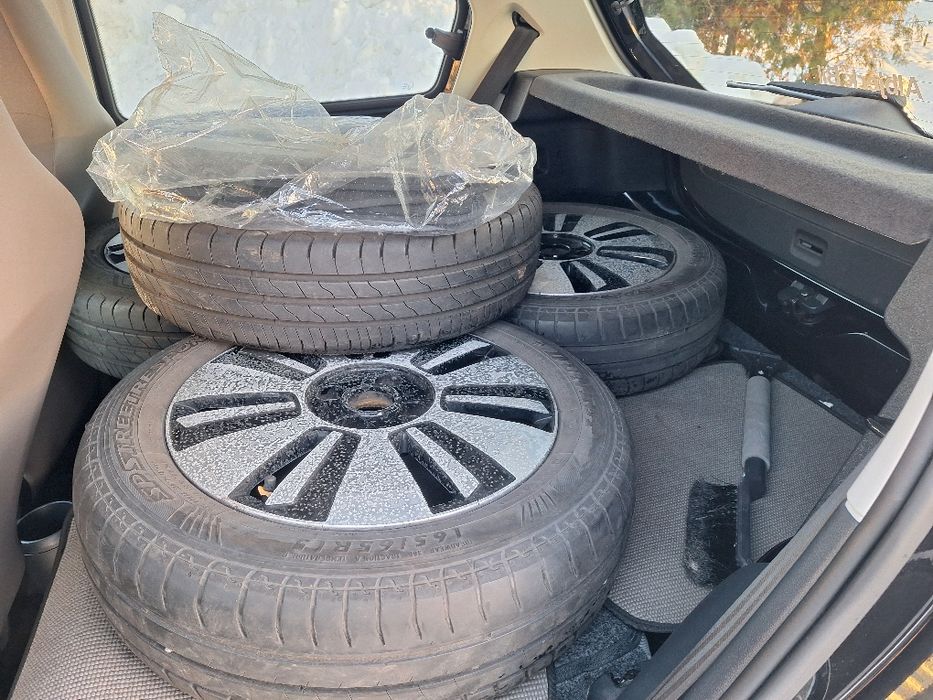 Продається електромобіль Volkswagen e-Up