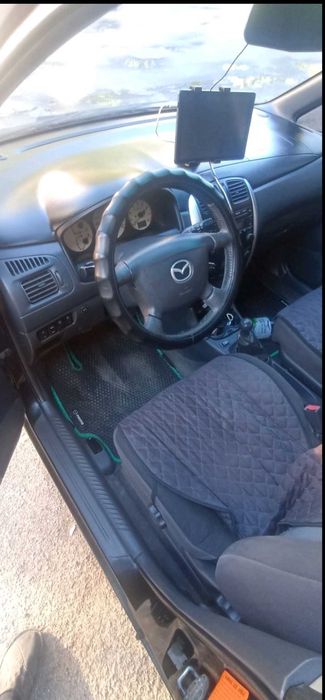 Автомобіль Mazda premacy