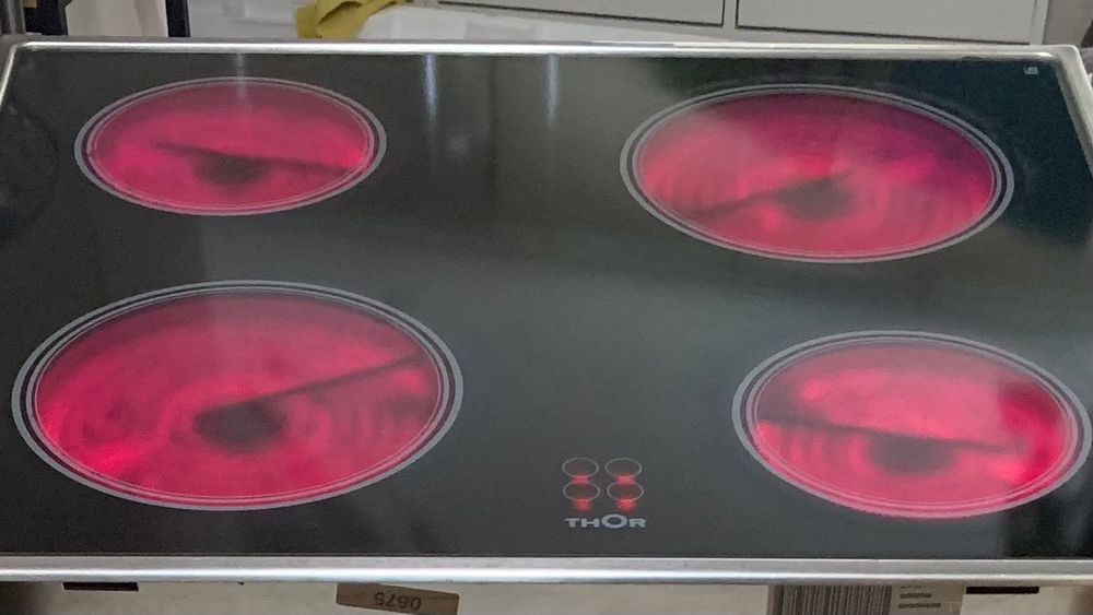 Pack Placa elétrica com Forno acoplado,e um Exautor