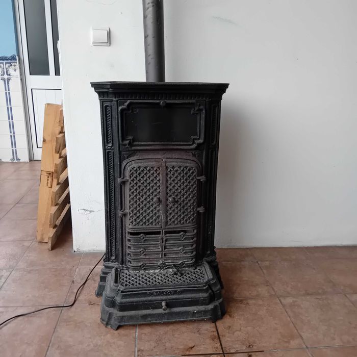 Salamandra  de ferro fundido marca SALA-CIF