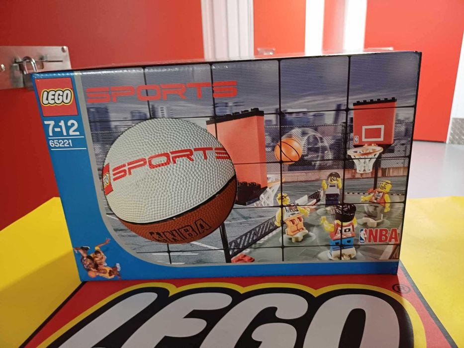 LEGO / Sports: Street Basketball with Spalding Mini-basketball [65221]