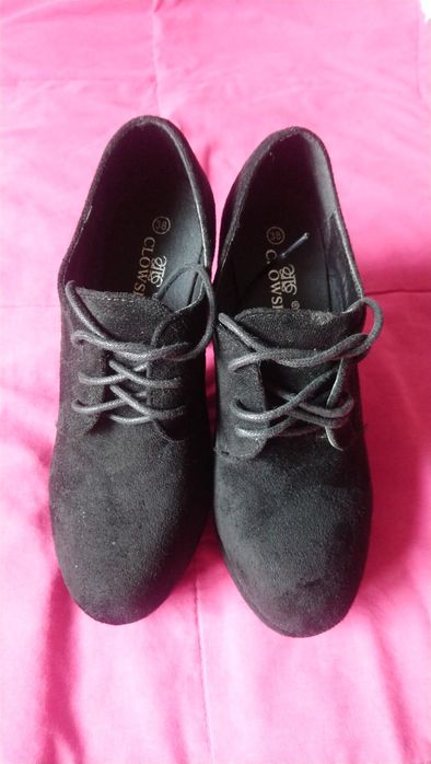 Sapatos altos tamanho 38