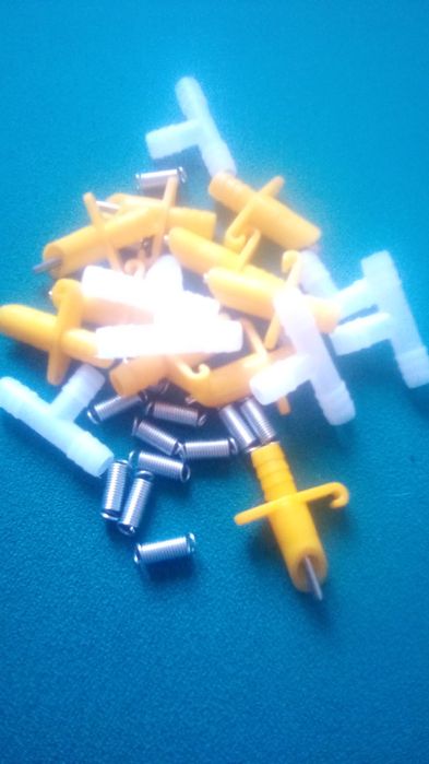 Нипельные поилки ніпельні поїлки кролик курка перепел