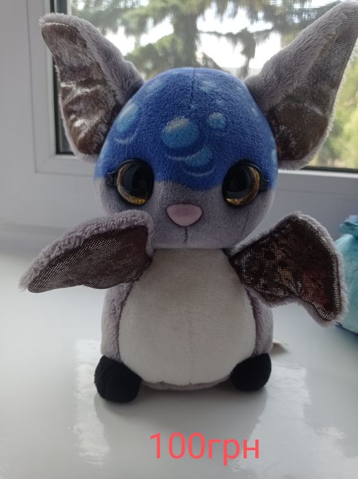 Іграшки з блискучими очима