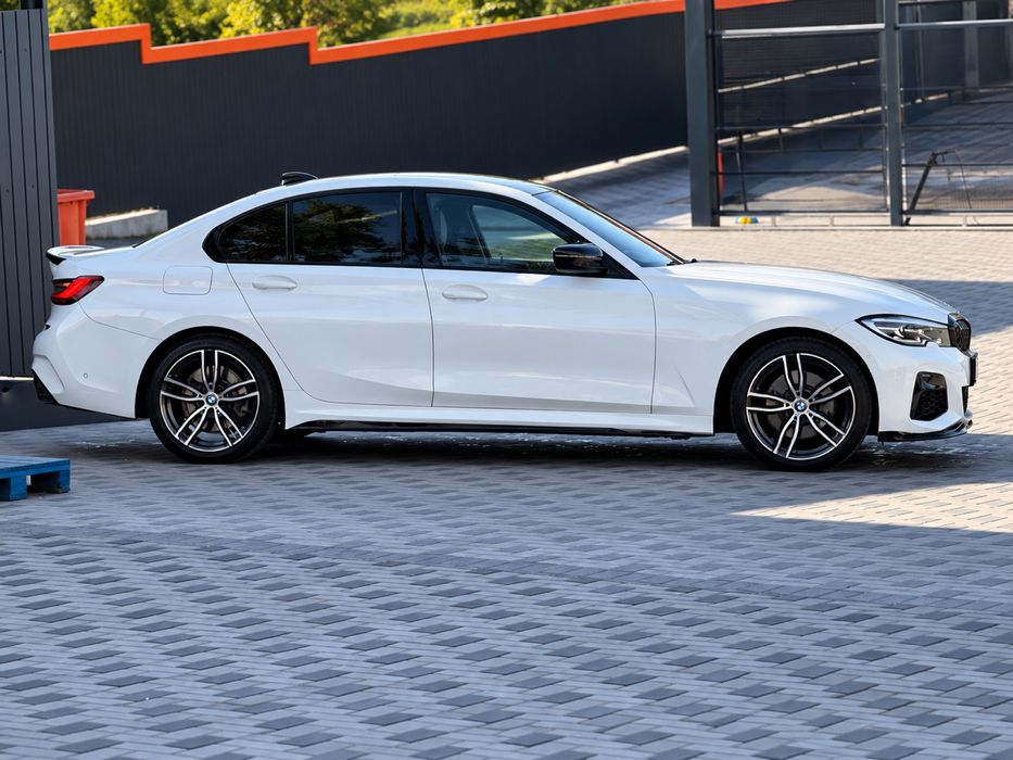 Авто BMW 3 Serries G-20 330i