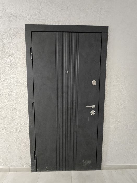 2-кімн квартира вільного планування поруч із парком Боздош Під ремонт