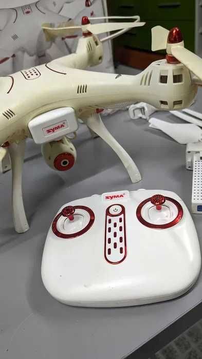 Drone Syma x8sw com varias peças extras