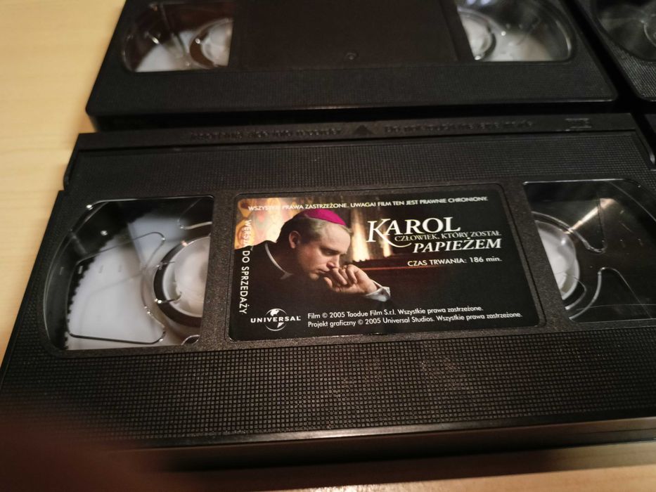 Kasety video VHS bez pudełek 4szt (Lista Shindlera, Karol człowiek..)
