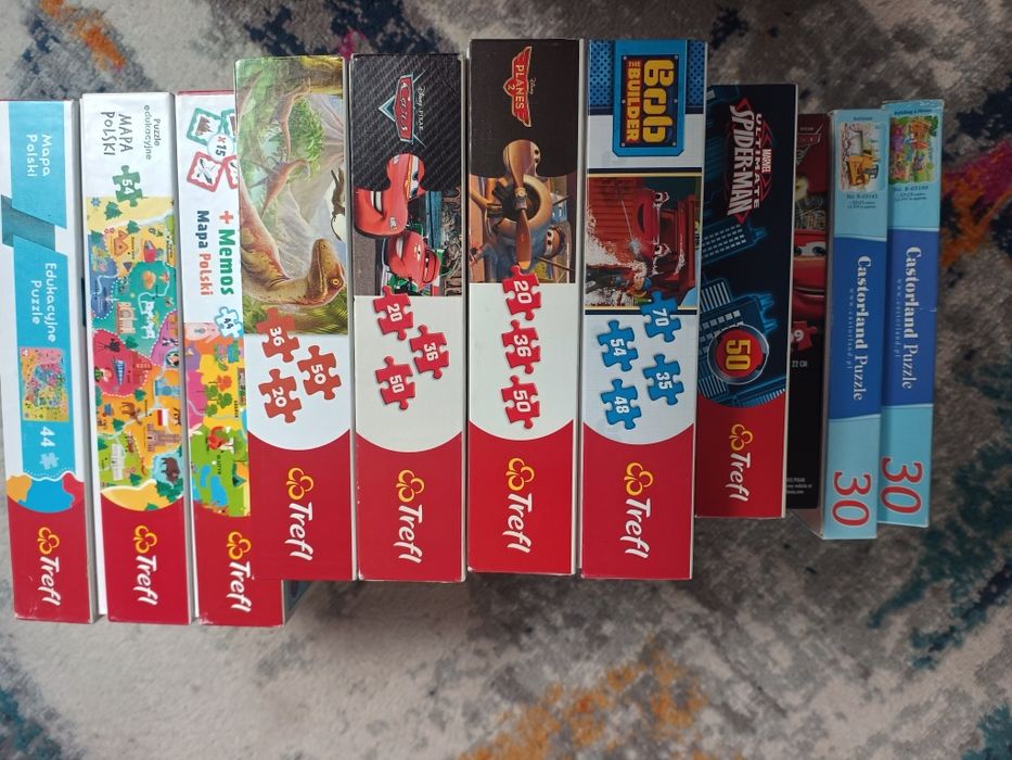 Zestaw 11 opakowań puzzli