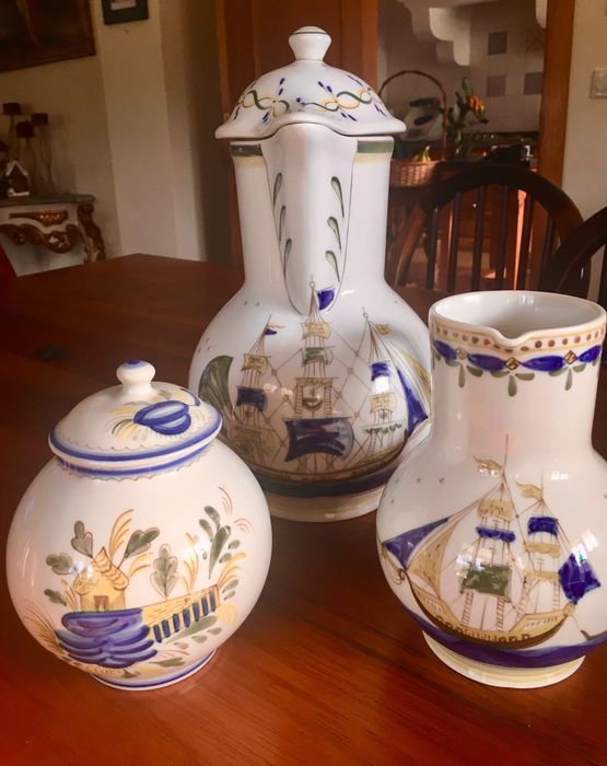 Hand-painted Viana pottery426579415102935047