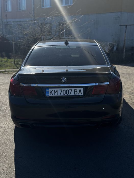 BMW 7 F01 2012р.