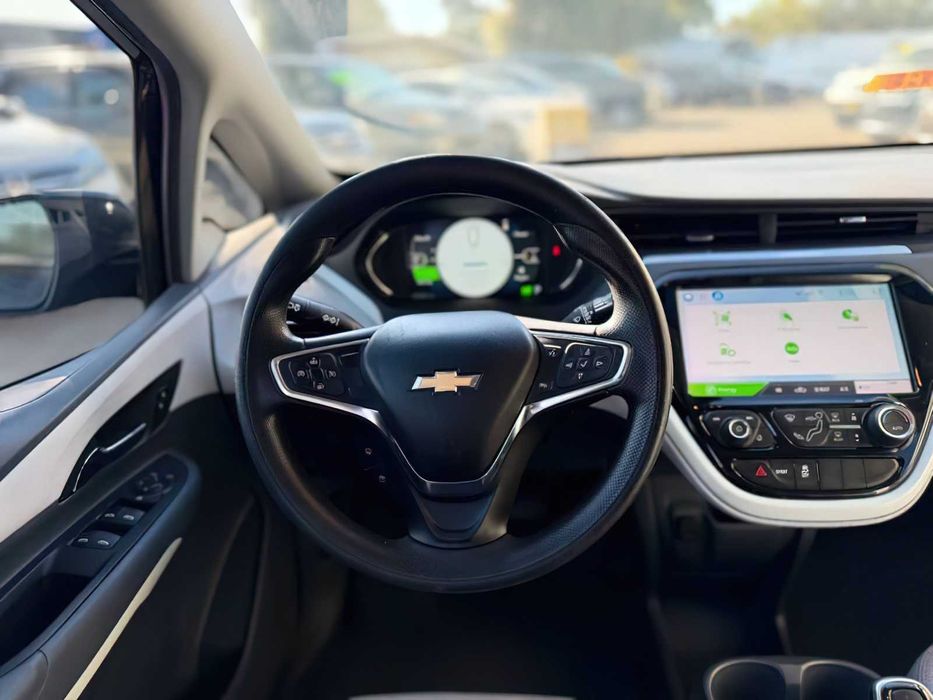 Chevrolet Bolt EV      2021