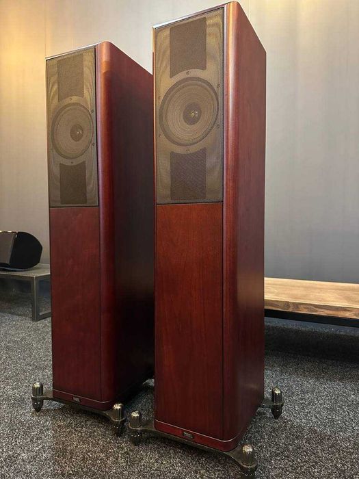 Напольная акустика Thiel SCS4T