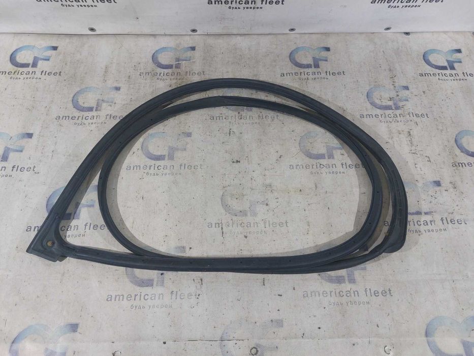 Chevrolet Trax 2018 Уплотнитель двери задней / передней