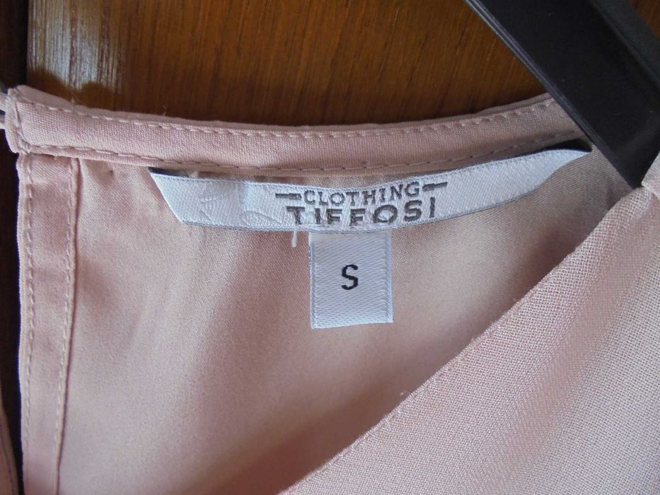 T-shirt de senhora da marca TIFFOSI