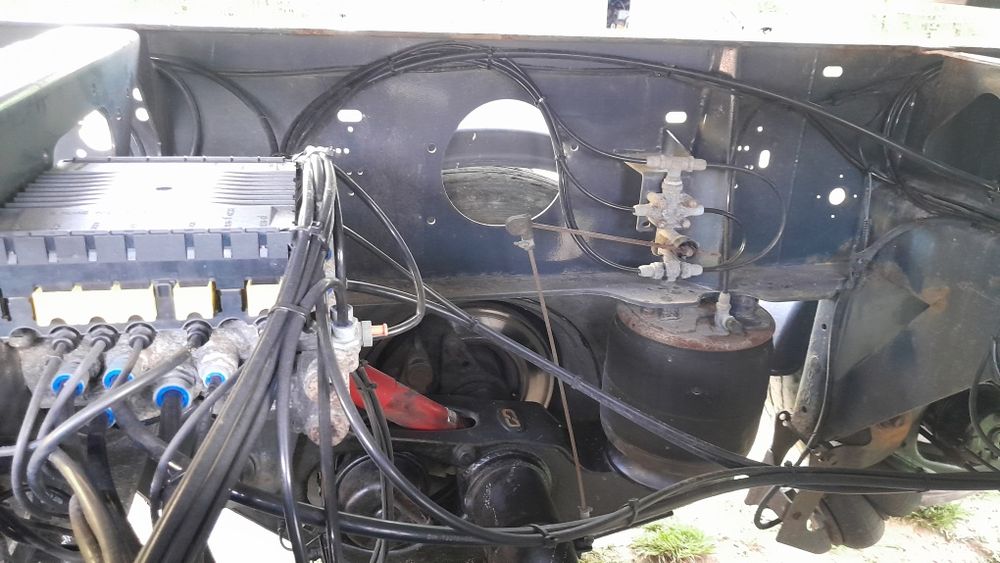 Напівпричіп самаскид