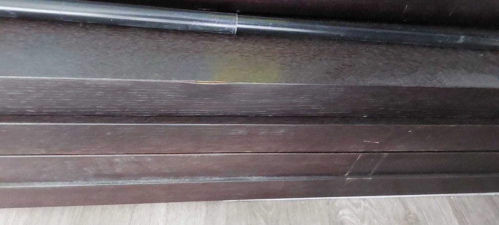 cama japonesa e mesas de cabeceira  em wenge