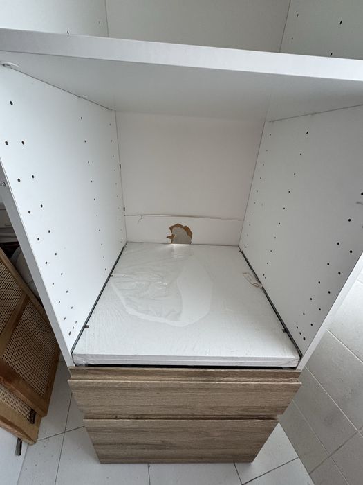 Móvel Ikea usado + 2 prateleiras novas