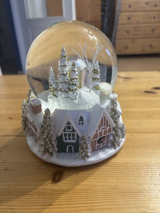 Kula śnieżna pozytywka