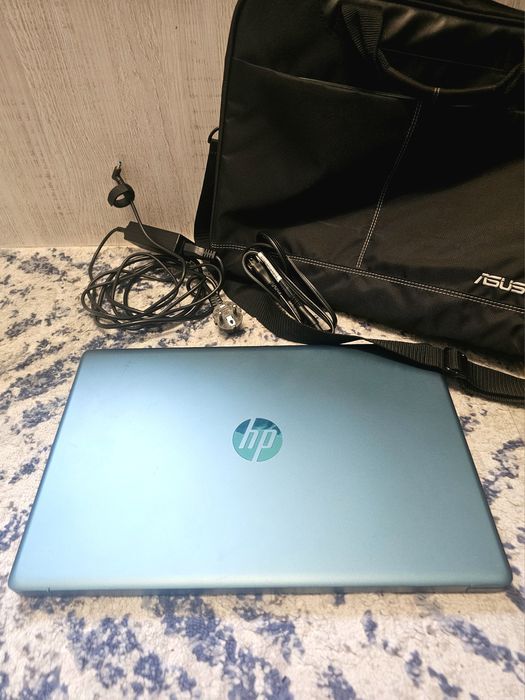 Laptop HP 17” | Pentium Gold 7505 | 16GB RAM | SSD 512GB | Dotyk | Win