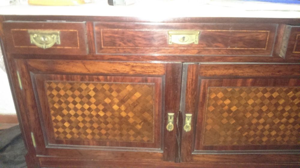 Mobília de quarto completa - 100 anos