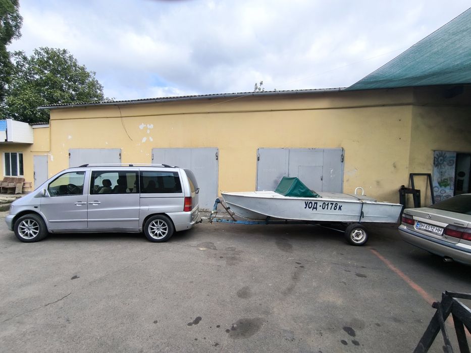 Продам лодку прогресс 4