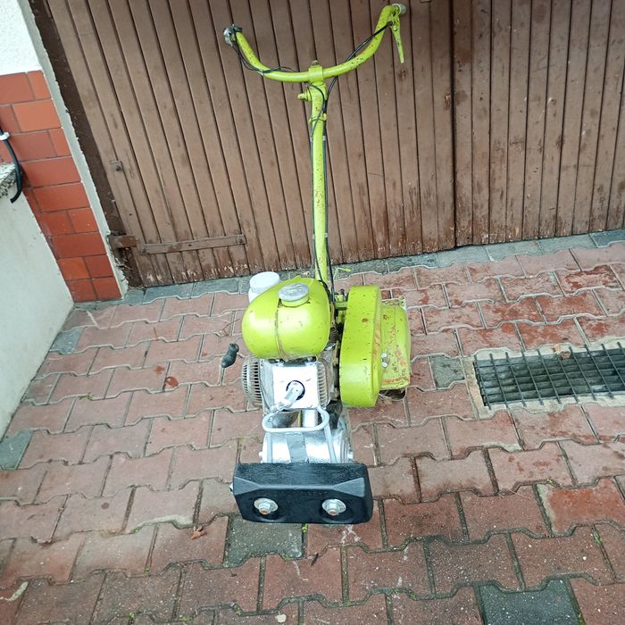 Glebogryzarka ILO z napędem