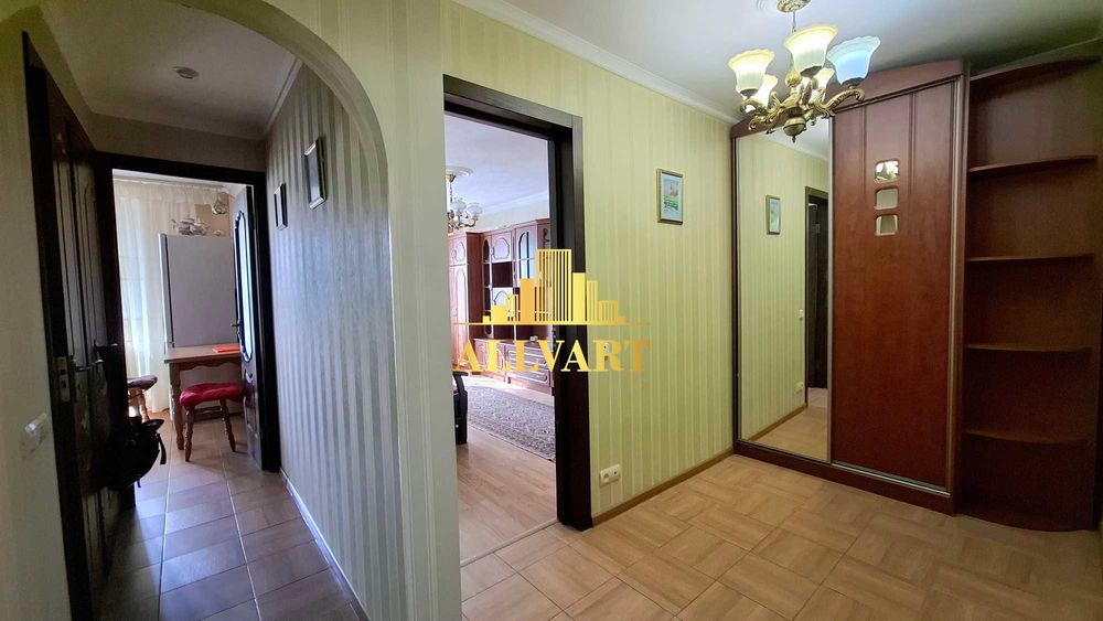 Продаж 3 кімнатної квартири з ремонтом, Березняки, пр Тичини 3й поверх