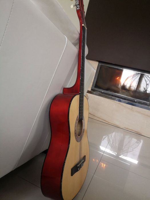 Gitara akustyczna