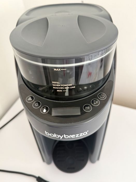Машина для приготування дитячої суміші Baby Brezza Formula Pro Advanced