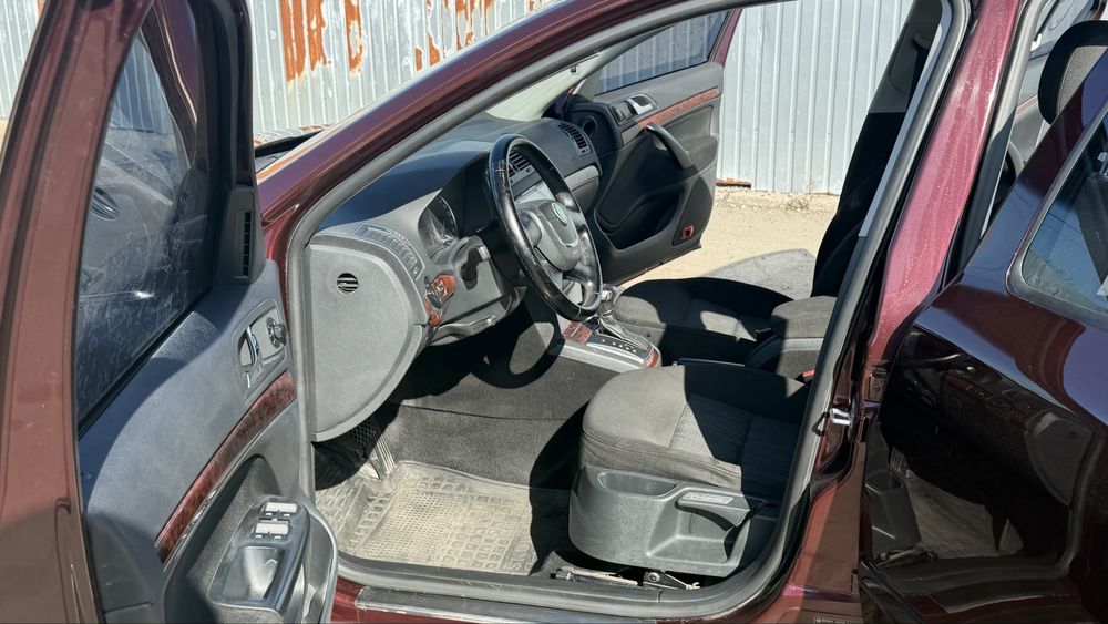 Skoda Octavia 1.8 avtomat 2011