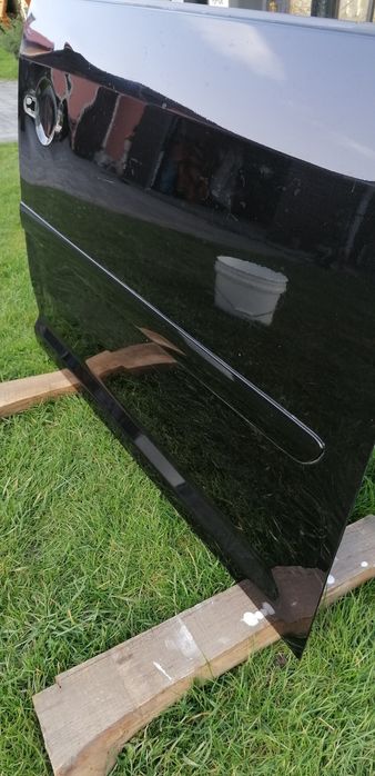 Drzwi Touran I prawy przód LC9Z