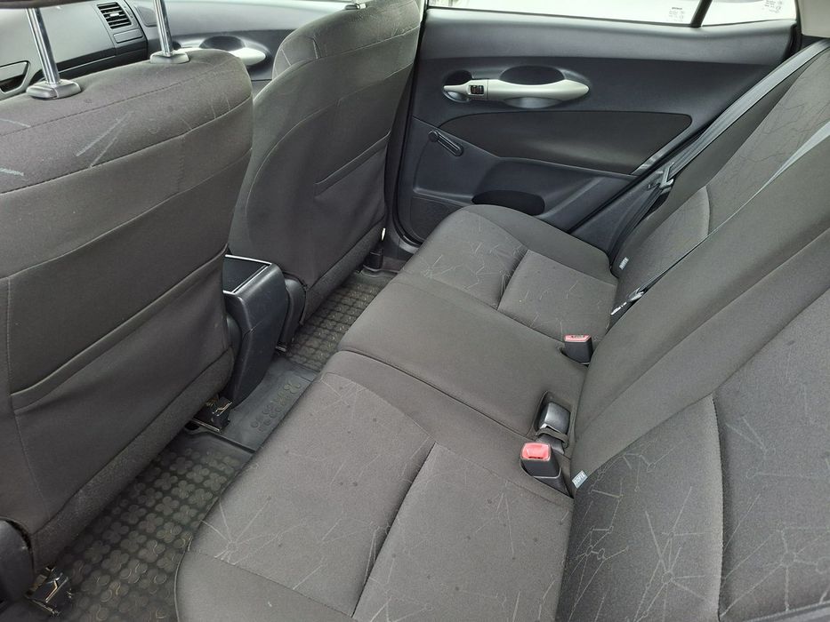 Toyota Auris 1.3 benzyna 5drzwi ważne opłaty