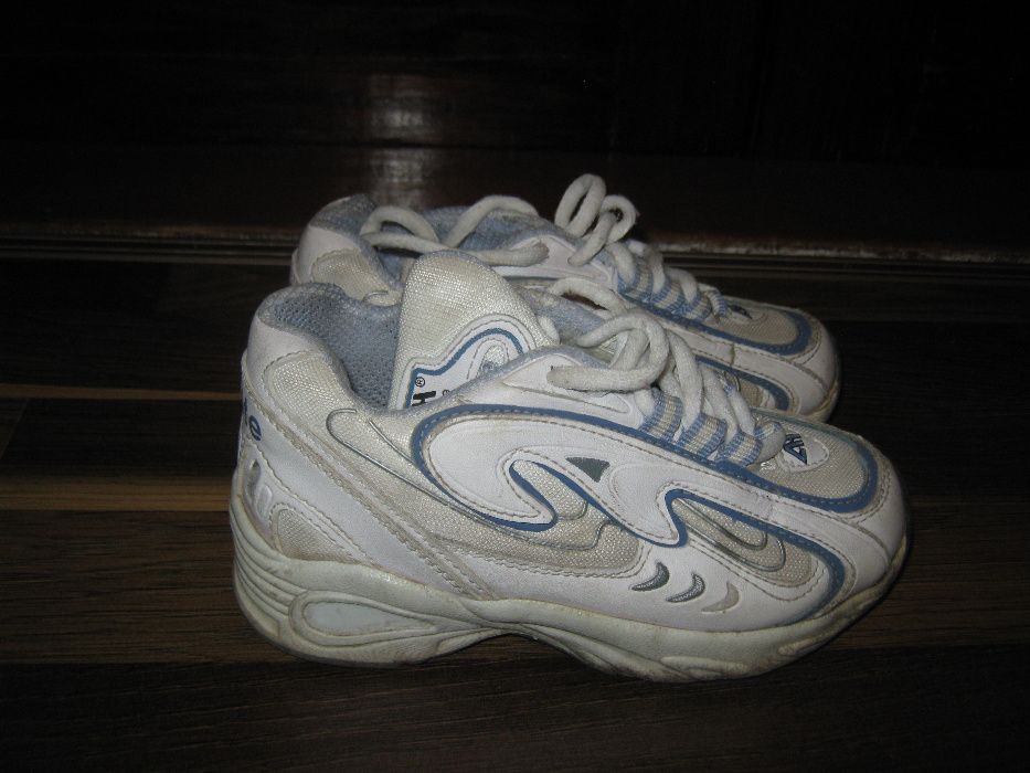 Детские кроссовки,кожзам