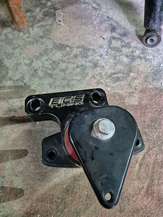 Подушка двигуна ECS Performance, ECS Performance Engine Mount