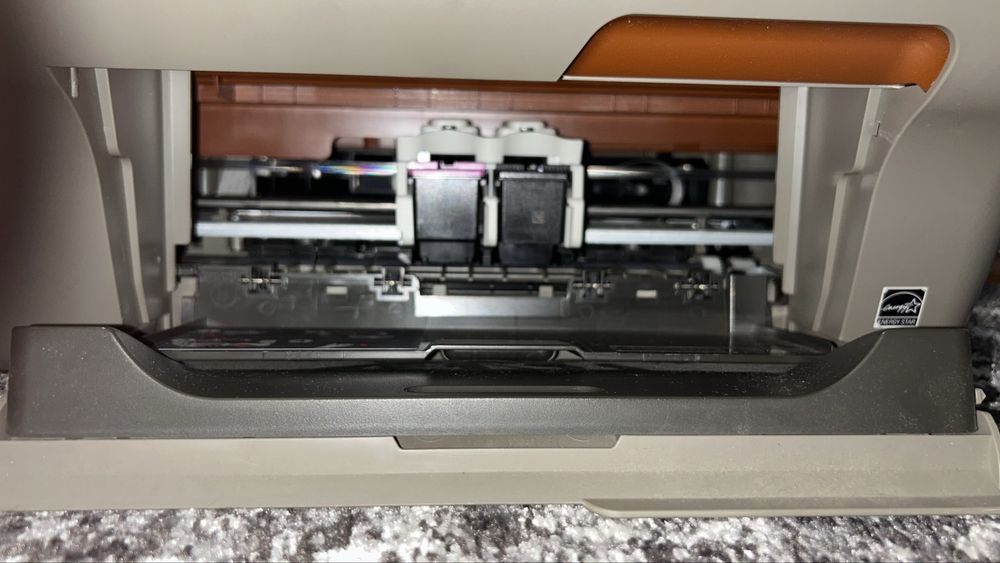 Принтер hp deskjet 2050
