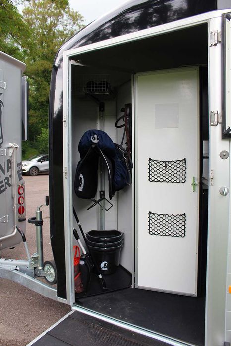 Atrelado roulotte de transporte para 2 cavalos Cheval Liberte