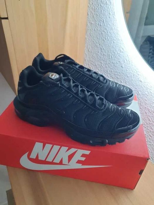 Nike Air Force Max TN Czarny R.42