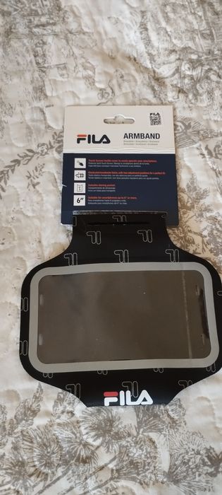 Armband Fila novo.