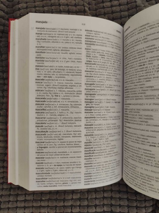 Dicionário completo Português/Espanhol