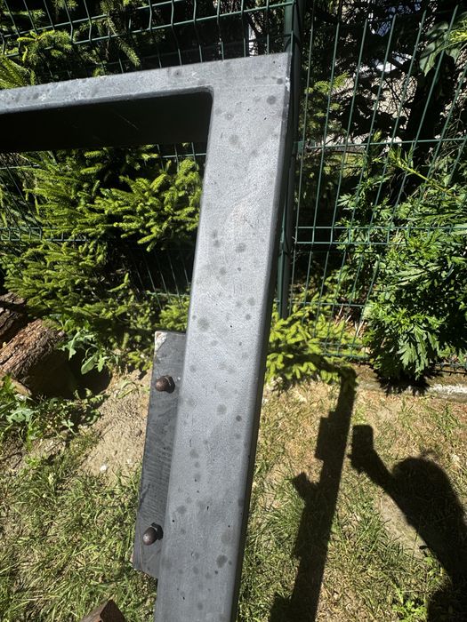 Konstrukcja do balustrady balkonowej