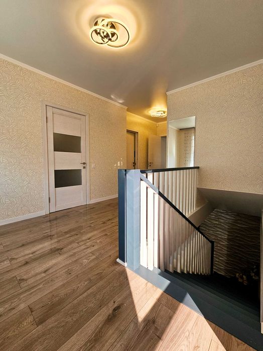 Продаж 2х рівневої квартири з великою терасою! ЖК Другий Парковий