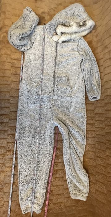 Puszysty kombinezon Peacocks L-XL