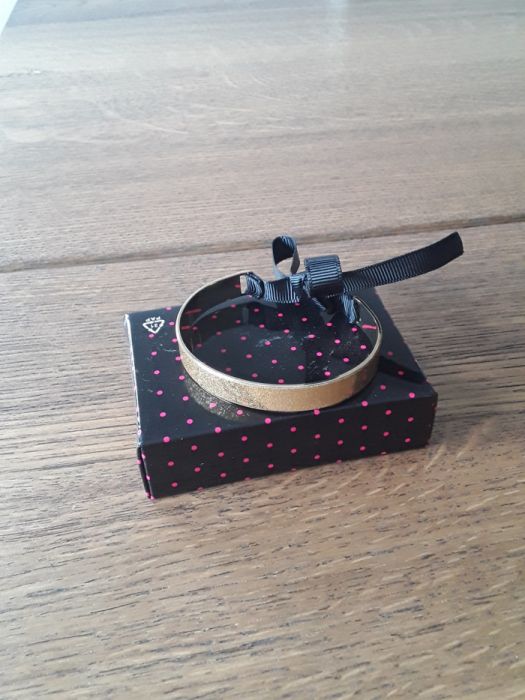 Pulseira dourada
