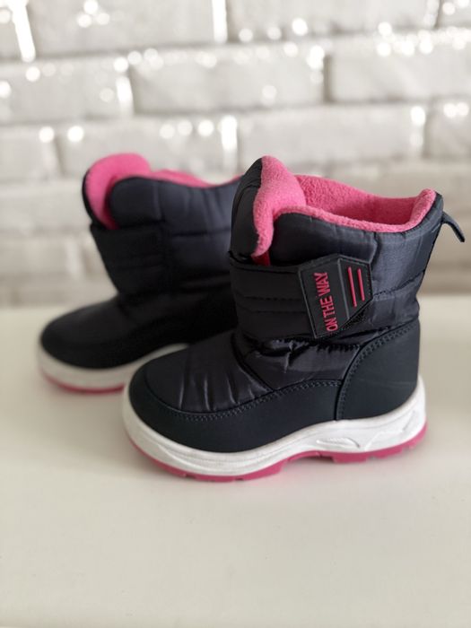 Granatowe śniwgowce ocieplane nowe r. 28