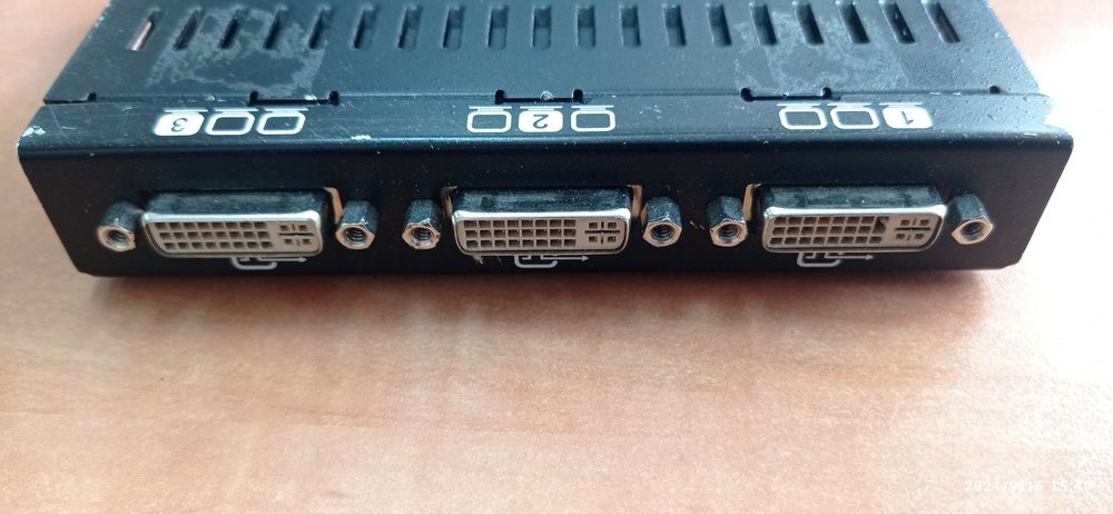 видеоадаптер Matrox T2G-DP3D-IF TripleHead2Go Digital SE